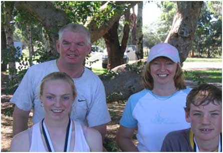 2006 Community Fun Run Family Picture Steve, Kerry (back row), Tanya and Rowan Eagle